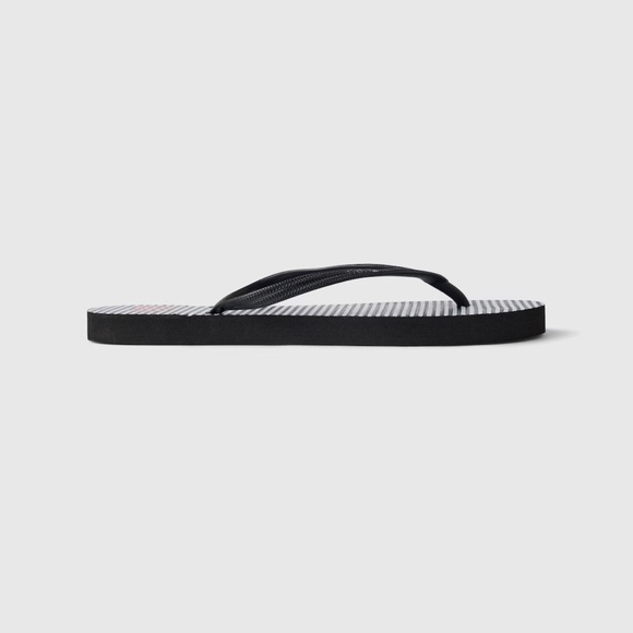 NWT GAP Logo Flip Flops Color: Black White Stripe - Picture 3 of 5